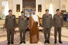 نائب أمير مكة المكرمة يقلّد مساعد مدير شرطة العاصمة المقدسة ومدير شعبة شؤون الأمن بشرطة العاصمة رتبتيهما الجديدة