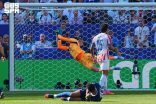 فرنسا تعبر باراغواي إلى ربع النهائي بهدف مبابي