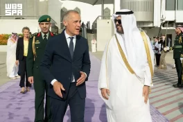 بعد زيارة رسمية للمملكة .. رئيس وزراء كندا يغادر جدة
