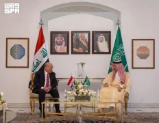 سمو وزير الخارجية ونائب رئيس الوزراء وزير خارجية جمهورية العراق يعقدان اجتماعًا رسميًّا بين البلدين