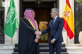 الأمير عبدالعزيز بن سعود يعقد جلسة مباحثات رسمية مع وزير الداخلية الإسباني ويوقّعان وثيقة التدريب الشاملة بين وزارتي الداخلية في البلدين