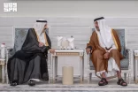 سمو الأمير منصور بن متعب ينقل تعازي القيادة لأمير دولة قطر في وفاة الشيخ حمد بن خليفة آل ثاني رحمه الله