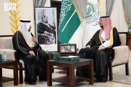الأمير فواز بن سلطان يطّلع على مشاريع هيئة التراث بالطائف