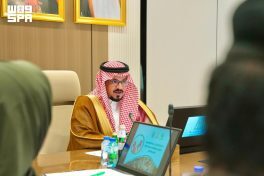 أمين منطقة الباحة يرأس الاجتماع الثالث للجنة التنفيذية لصيف الباحة