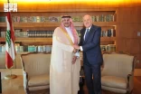 السفير الدوسري يلتقي رئيس الوزراء اللبناني السابق