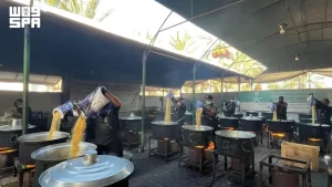 المطبخ المركزي التابع لمركز الملك سلمان للإغاثة يوزّع (25,000) وجبة غذائية ساخنة في قطاع غزة