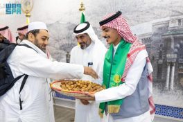 وصول أولى رحلات المستفيدين من مبادرة “طريق مكة” من جمهورية باكستان