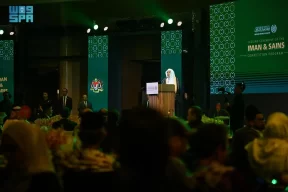 الدكتور العيسى يدشِّن المجلسَ العالميّ للإعجاز العلمي في القرآن والسُّنة في ماليزيا