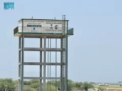 مشروع الإمداد المائي والإصحاح البيئي التابع لمركز الملك سلمان للإغاثة يضخ أكثر من مليون و300 ألف لتر من المياه في الحديدة