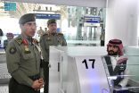 اللواء المربع يتفقّد جوازات مطار الأمير محمد بن عبدالعزيز بالمدينة المنورة