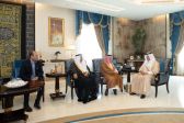 الأمير خالد الفيصل يستقبل رئيس المنظمة العربية للسياحة