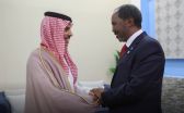 نيابةً عن خادم الحرمين .. وزير الخارجية يحضر مراسم تنصيب رئيس الصومال