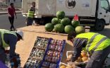 أمانة جدة تتعقب الباعة الجائلين وتصادر 4 أطنان من الخضروات والفواكه