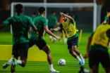 الأخضر يستأنف تدريباته في معسكر أبوظبي استعداداً للقاء ألبانيا ودياً