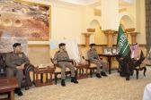 الأمير بدر بن سلطان يستقبل مدير شرطة منطقة مكة المكرمة