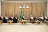 نائب أمير مكة يستقبل عددًا من أصحاب السمو والعلماء والمشائخ ومديري الجهات الحكومية والأمنية بالمنطقة