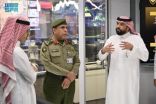 مدير عام الجوازات يتفقد سير العمل بجوازات مطار خليج نيوم ويلتقي بالرئيس التنفيذي لشركة نيوم