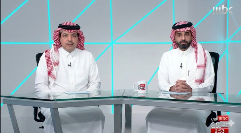 بالفيديو.. القرني: حديث الحكم الرابع مع اللاعبين في مباراة الفيحاء والأهلي هي السبب في تصريحات توني… وصدارة النصر جاءت بسبب التحكيم وبن زنان يرد