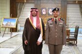 الأمير سعود بن جلوي يُقلّد مدير الإدارة العامة للدفاع المدني بجدة رتبته الجديدة