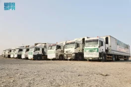 وصول 9 شاحنات إغاثية جديدة مقدمة من مركز الملك سلمان للإغاثة إلى محافظة عدن