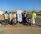 مبادرة تطوعية لدهن مطبات الإسفلت في قرى عاجة