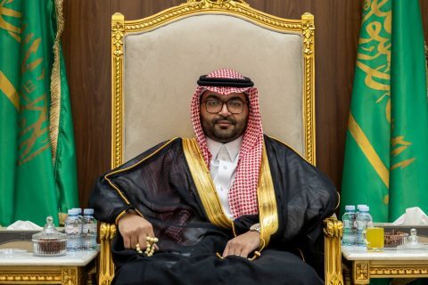 آل مهنا وآل حسينة يحتفلون بزواج الكابتن مسفر الدوسري