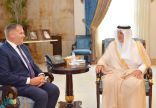 الأمير خالد الفيصل يستقبل القنصل العام البريطاني