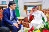 رئيس هيئة الإذاعة والتلفزيون يلتقي المسؤول الإعلامي في سفارة جمهورية الصين الشعبية لدى المملكة