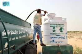 مركز الملك سلمان للإغاثة يضخ 14 مليونًا و523 ألف لتر ضمن مشروع الإمداد المائي والإصحاح البيئي بمحافظتي حجة وصعدة خلال أسبوع