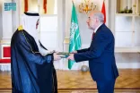 السفير العبدان يسلم أوراق اعتماده لرئيس المجر