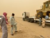 بلدية الشواق تكافح إزالة الرمال رغم المعاناة