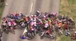 حادث جماعي يتسبب بسقوط 40 متسابقة في سباق فرنسا للدراجات