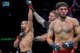 ويتكر يحقق انتصارًا على أليسكروف في أولى نزالات UFC خلال “موسم الرياض”