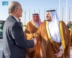 رئيس وزراء دولة فلسطين يصل إلى الرياض وفي مقدمة مستقبليه نائب أمير منطقة الرياض