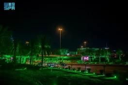 أمانة الرياض تُضيء العاصمة احتفاءً بيوم مبادرة السعودية الخضراء