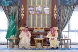 الأمير عبدالعزيز بن سعود يلتقي أمير منطقة المدينة المنورة
