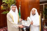 وزير “الشؤون الإسلامية” يستقبل سفير دولة الإمارات لدى المملكة