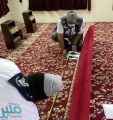 جوالة تنمية الشرافاء تشارك في تعقيم وتنظيف عدد من مساجد الحي