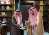 سمو أمير الباحة يستقبل رئيس مجلس إدارة الغرفة التجارية بالمنطقة