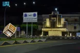 أمانة الباحة تُكثّف أعمال التزيين بـ 30 مجسمًا مضيئًا احتفاءً بعيد الفطر