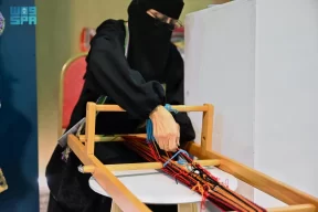 حرفة السدو تراثٌ حيّ يتجدد في معرض “حرفة مكة”