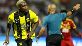 إيلينيكينا يقود الاتحاد لتجاوز القادسية في دوري روشن