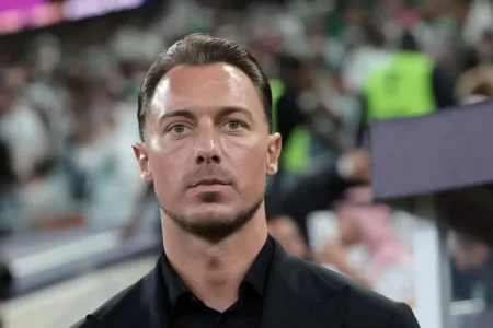 نيوكاسل يقترب من التعاقد مع ماتياس يايسله خلفًا لإيدي هاو