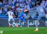 الهلال يتصدر “دوري روشن” بثنائية في الشباب
