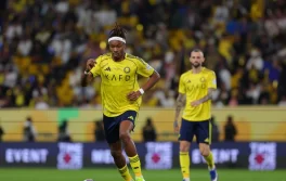 النصر يخطف فوزًا مثيرًا أمام نيوم في الوقت القاتل ويستعيد صدارة دوري روشن