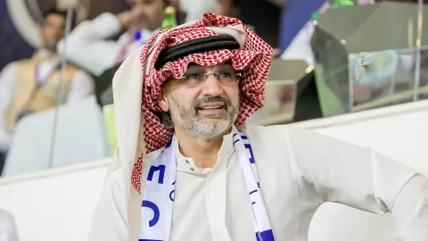 رسميًا.. المملكة القابضة تستحوذ على 70% من نادي الهلال
