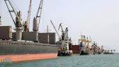 “الإرياني” يحذر من نهب الحوثي عائدات النفط عبر ميناء الحديدة