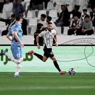 الشباب يجدد عقد قائده يانيك كاراسكو حتى 2027
