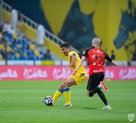 تعادل مثير بين التعاون والرياض يُبقي حسابات الهبوط مشتعلة