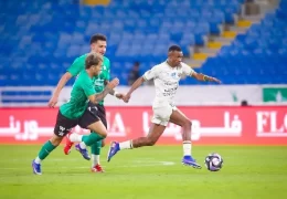 تعادل مثير بين النجمة والحزم في دوري روشن